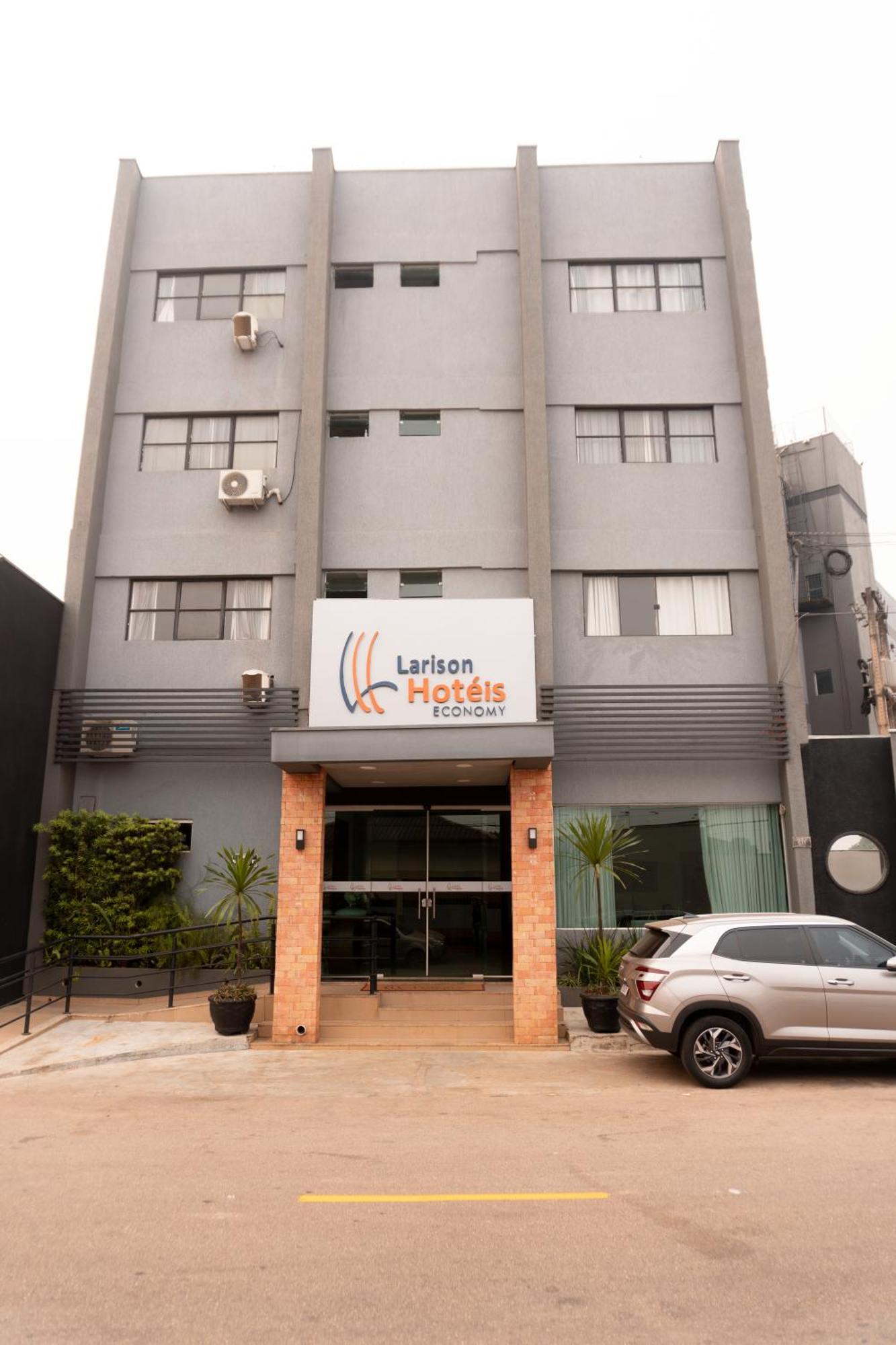 ホテル Larison Economy Pôrto Velho エクステリア 写真
